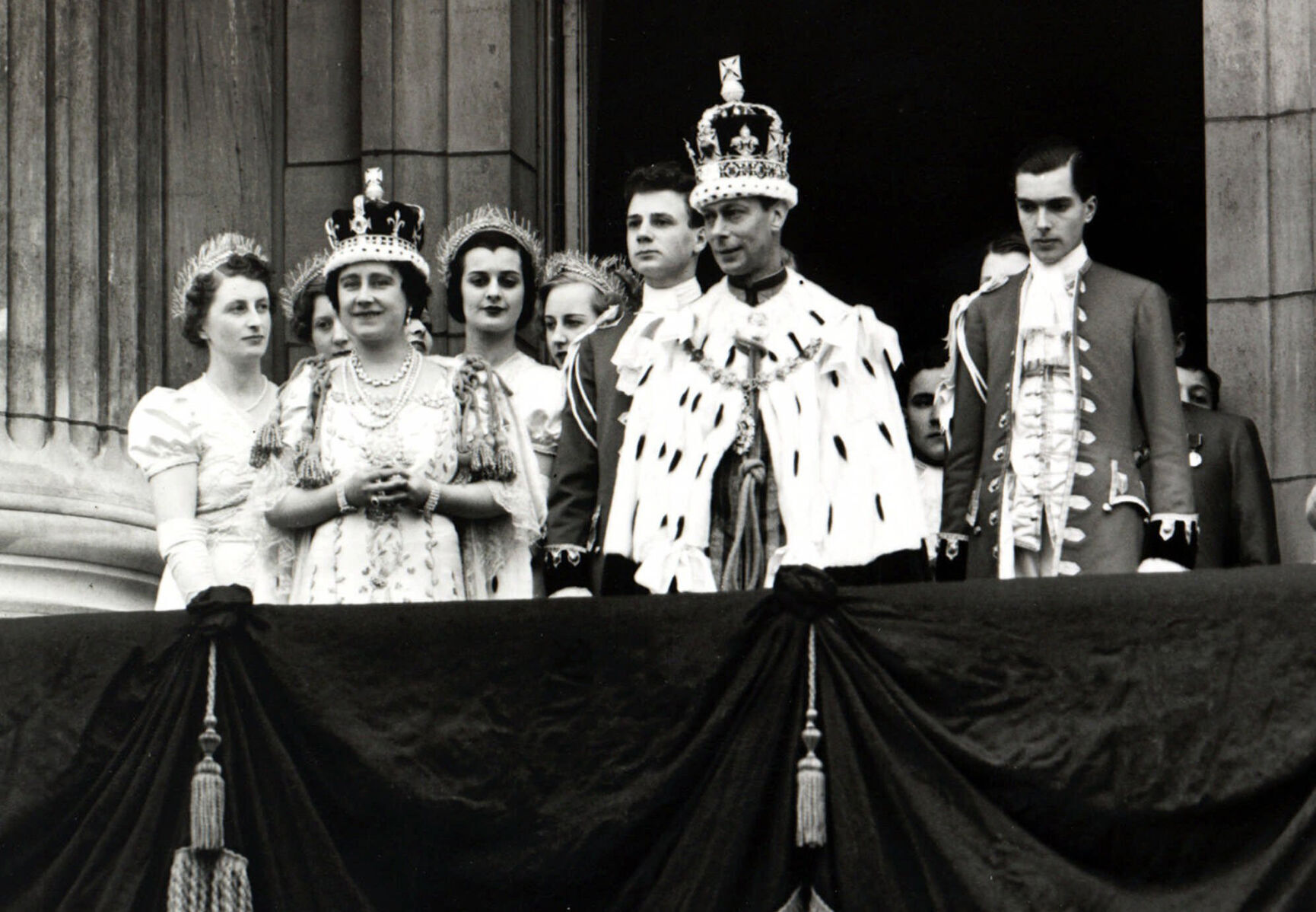 1937: King George VI